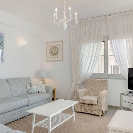 Apartament Phaedrus Living: Front Flat Kyma *