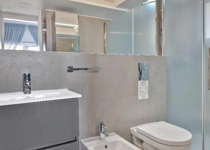 Phaedrus Living: Front Flat Kyma Lemesos